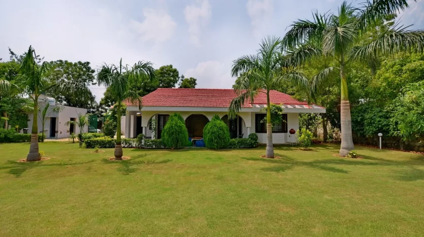 Farmhouse In Noida For Sale